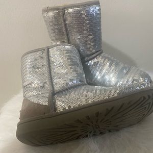 Kids classic short sparkle Uggs